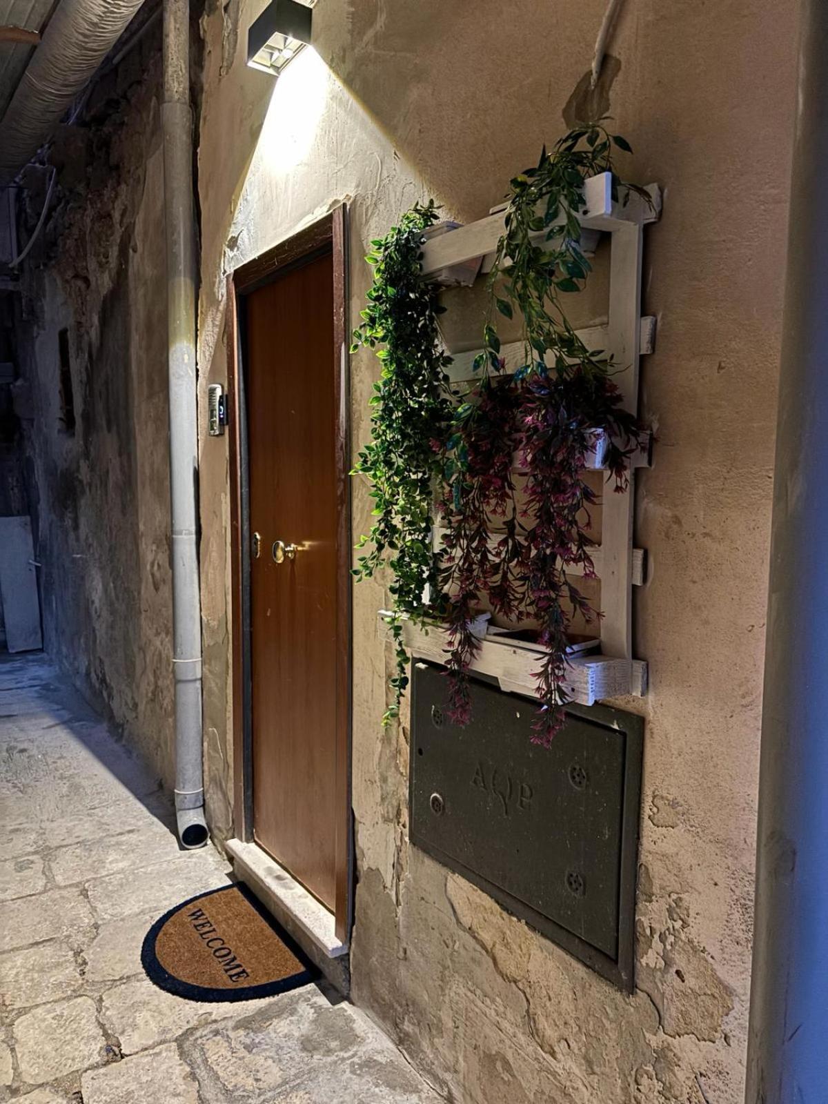 Apartamento Il Palazzino Tarento Exterior foto